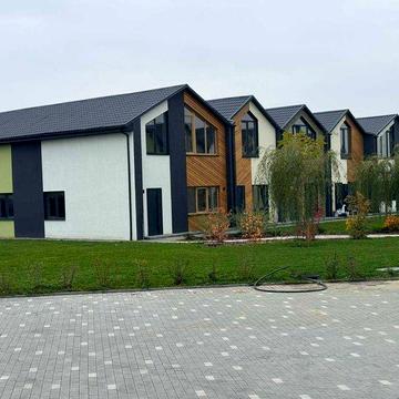 Продам таунхаус 77 м2 від власника PROMІSTO ,Бровари 100 метрів,без %