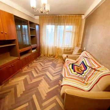 Оренда 2к квартири, вул. Єреванська 14Б, Севастопольська площа, є газ!