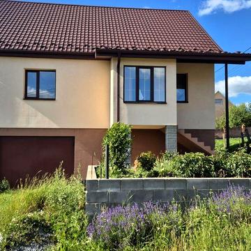 )( Новобудова з частковим ремонтом