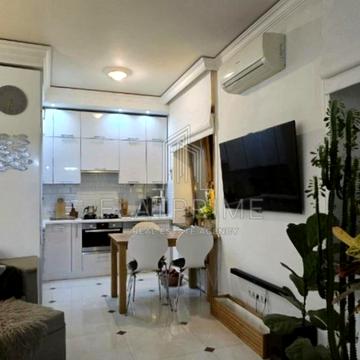 Велика Васильківська вул. (Червоноармійська), 134