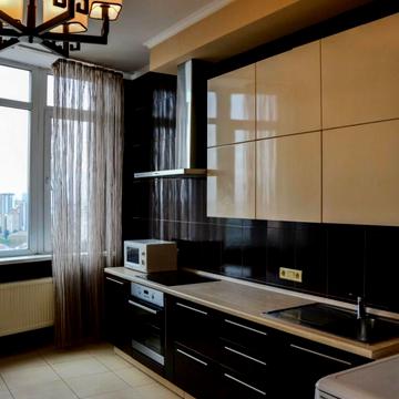 Кудрявський узвіз, 3-Б