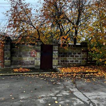 Довгострокова оренда будинка на Мирном.