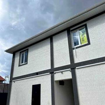 Продам сучасний таунхаус у зданному будинку!