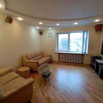 4-комн. квартира в центре! Малый рынок! ул. Фортечна!