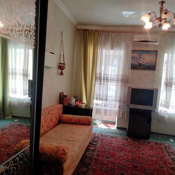 Базарна вул., 114