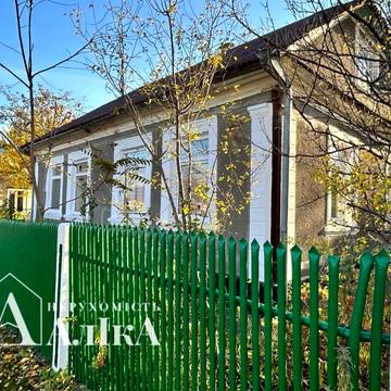 Продам будинок — ідеальний варіант для проживання двох сімей!