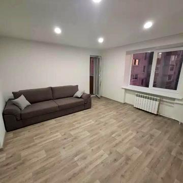 Яскрава вул. (Тверська), 1