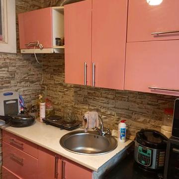 Продам двухкімн. кв-ру напроти вокзалу.