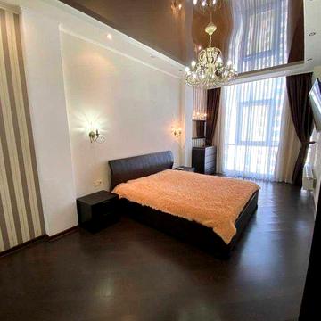 Кадор на Архітекторській/Перлинній з видом на море.