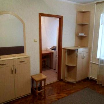 Тетянинська вул. (Леваневського), 4