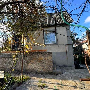 Капітальнтй будинок (дача) у передмісті Чорноморська