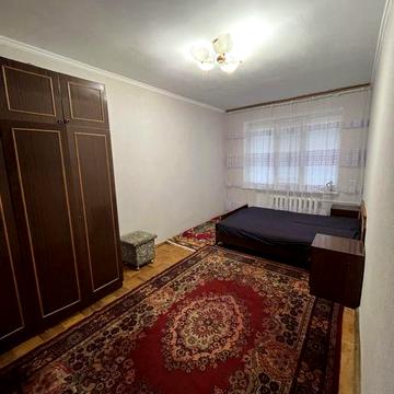 Здається 1 кімнатна Озерне