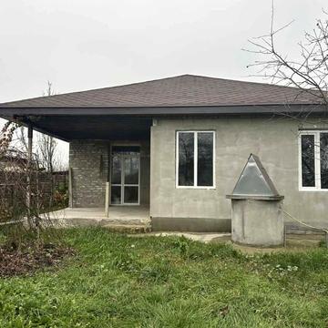 Центральна вул., 80