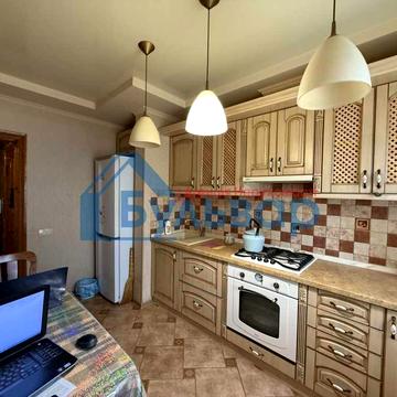 Миру вул., 40