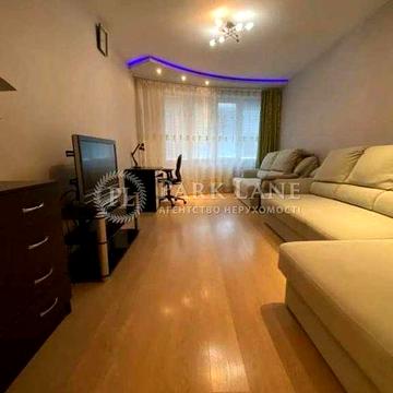 Продаж 1 кім Видова з ремонтом Верховинна 37 Святошин Житомирська