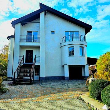 Продам   будинок у Полтаві