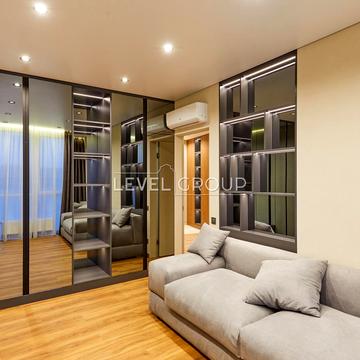 Дніпровська набережна вул., 15-Д