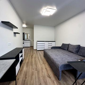 Володимира Великого вул. (Артема), 25