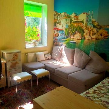 Здається вперше частина будинку в р-еі «Зеленої»