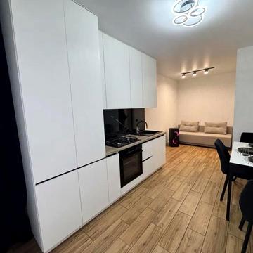 Грушевського пров., 22