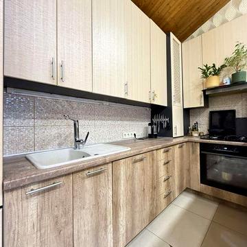 3 к квартира з ремонтом та меблями вул. Озерна. Гостомель