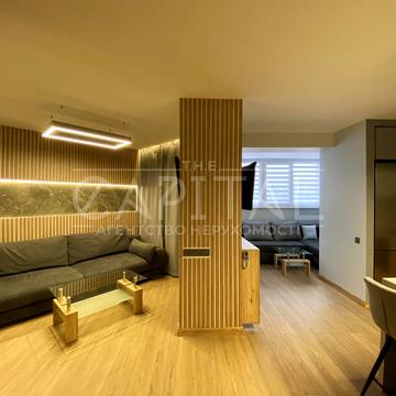 Андрія Аболмасова вул. (Панельна), 7