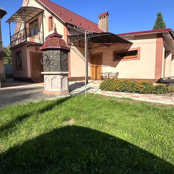 Київська вул.