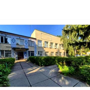 Металургів вул., 15