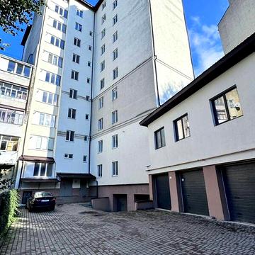 Продаж 2к Квартира Гарбарська (Суворова) вулиця