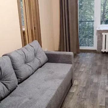 Олександра Поля просп. (Кірова), 125