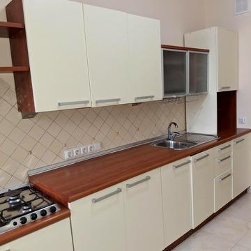 Михайла Омеляновича-Павленка вул. (Суворова), 13