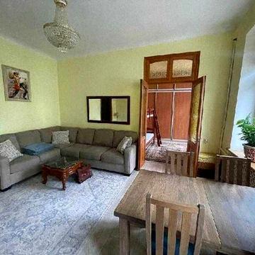 Михайлівська вул., 21