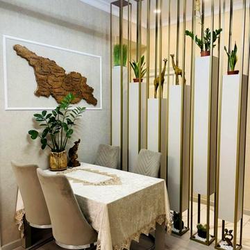 майдан Конституції пл., 20