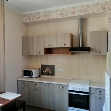 Перлинна вул., 5