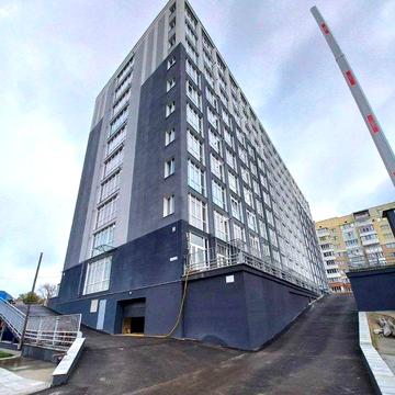 Продам 1 кімнатну квартиру в центрі з панорамним видом на місто