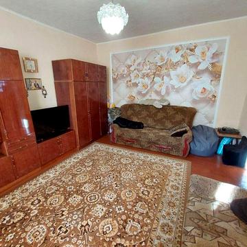 Продам в м.Бровари пів будинку.Пекарня.ціна-44000у.е