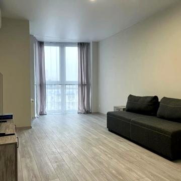 Драгоманова вул., 2