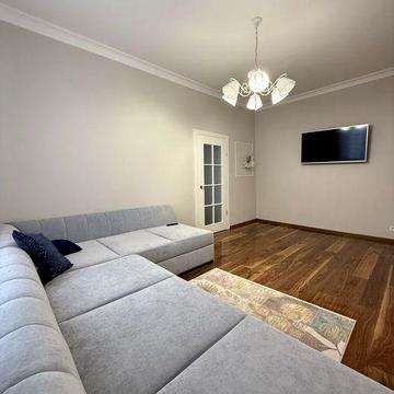 Оренда 2-кімнатної квартири, вул. Зелена/Романчука (початок)