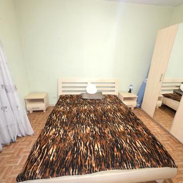 Вишняківська вул., 9