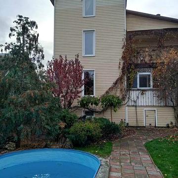 Аренда будинок 5 км від Києва( є цоколь, як бомбосховище, генератор