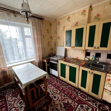 Оренда просторої 3-х кім.квартири по вул. О.Гончара