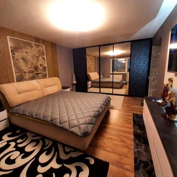 Продам 3 ком, Новоместенская, Закрытый двор, Мебель, Техника