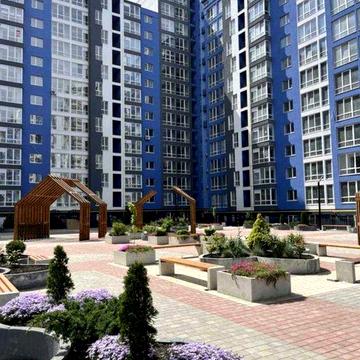 Продається велика 2-х кімнатна квартира в центрі. ЖК Княгинин