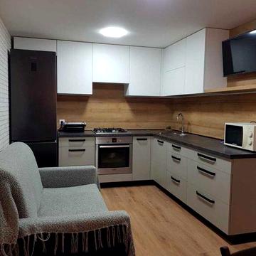 Продам дом- дачу с/т Ледное. 2 этажа, Евроремонт.