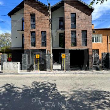 Кричевського Михайла, 30