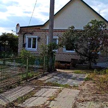 Продається будинок з великою ділянкою