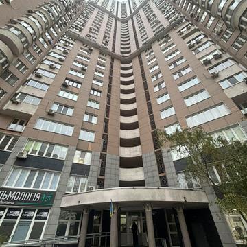 Срібнокільська вул., 1