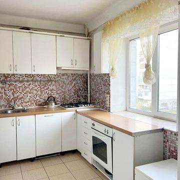 Продам 3 кімнатну Русанівська набережна з видом  на Дніпро