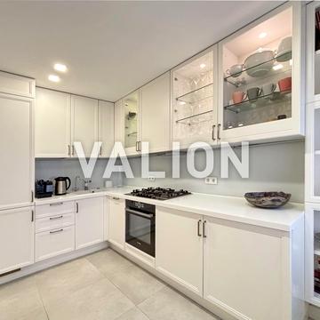 Костянтинівська вул., 51