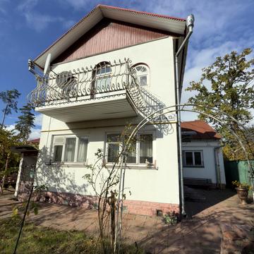 Тячівська вул., 9-В